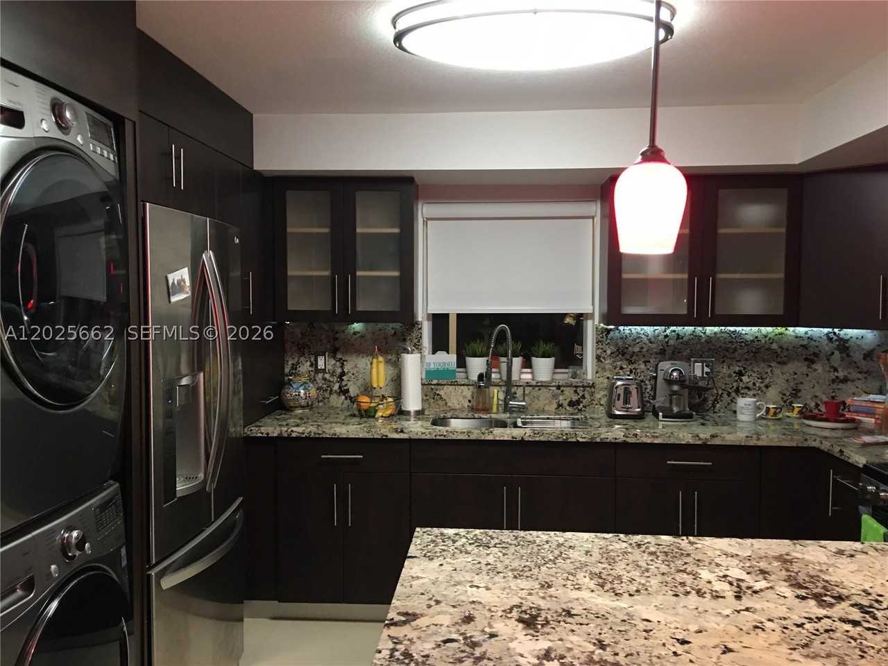 10971 Sw 69th Ter #10971 - Photo 2 of 38