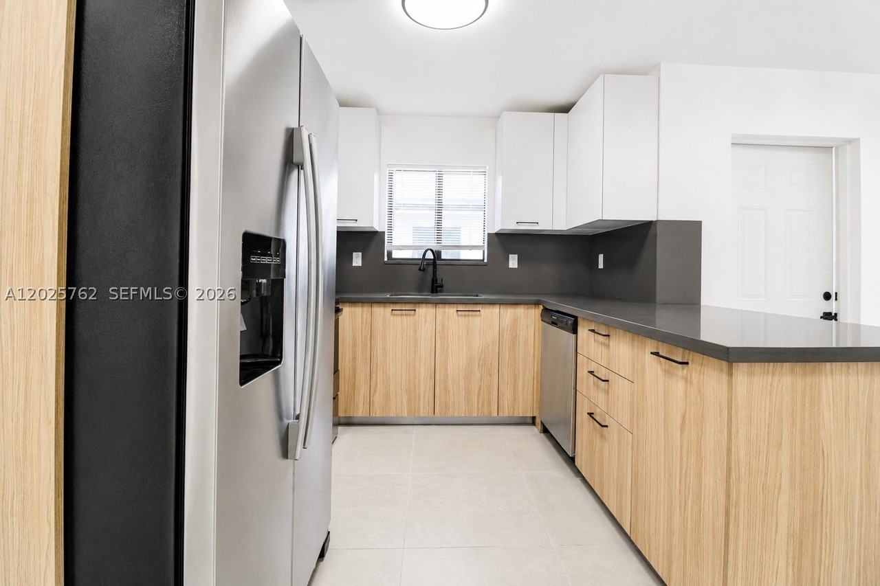1834 Nw 63rd St #1834 - Photo 5 of 16