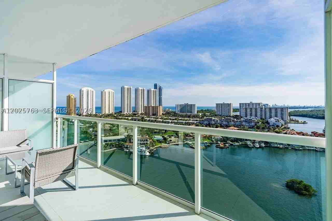 400 Sunny Isles Blvd #1804 - Photo 3 of 27