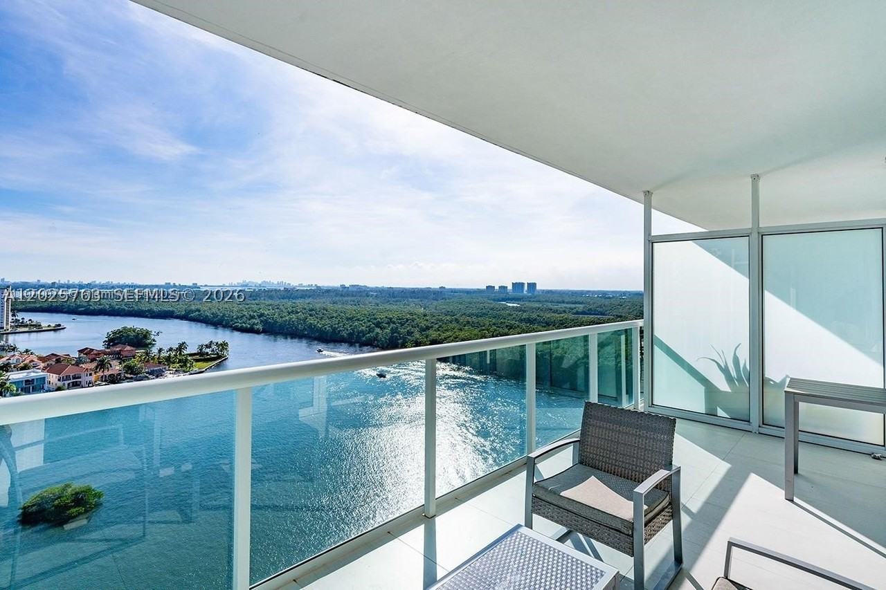 400 Sunny Isles Blvd #1804 - Photo 4 of 27