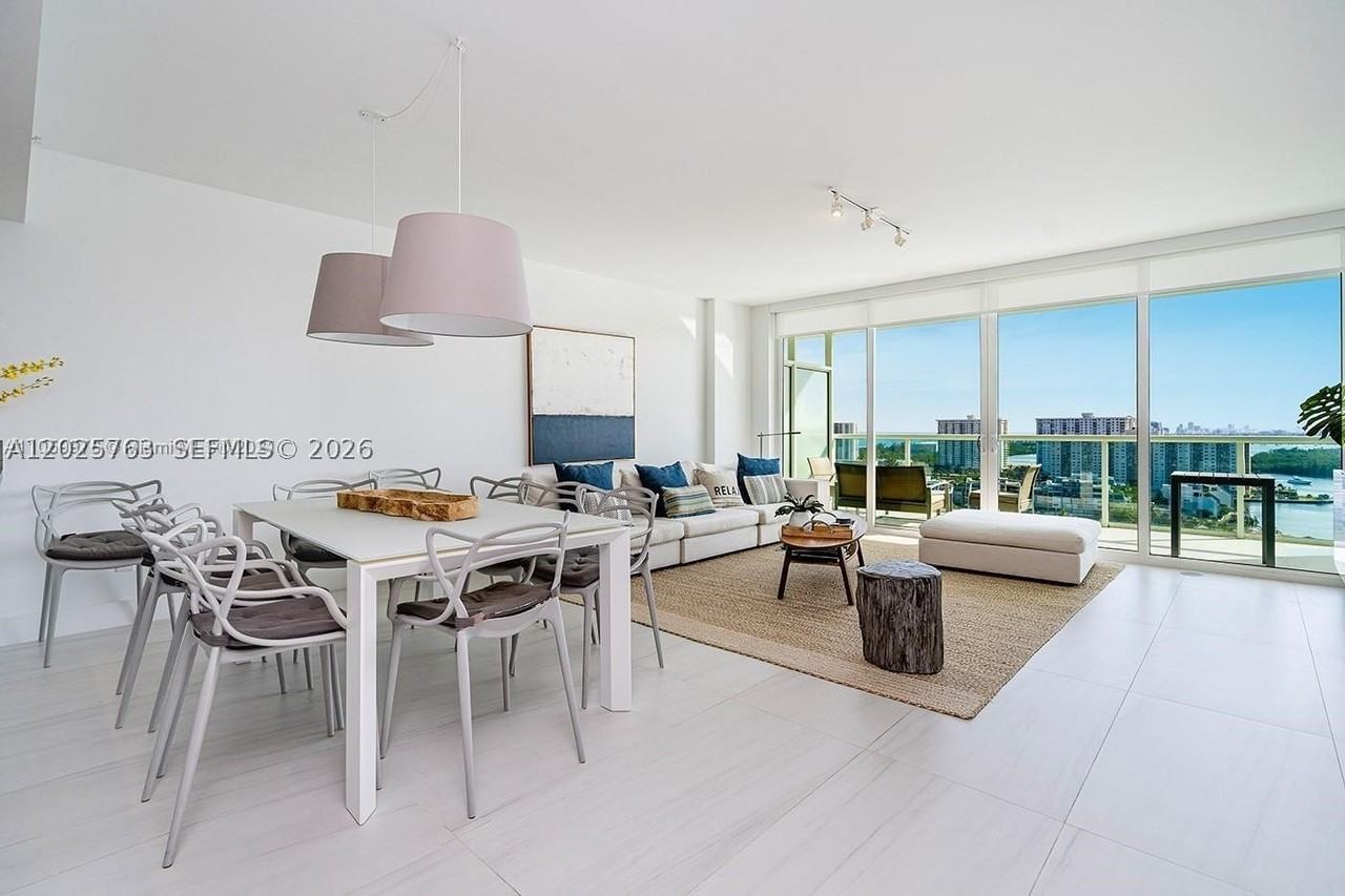 400 Sunny Isles Blvd #1804 - Photo 7 of 27