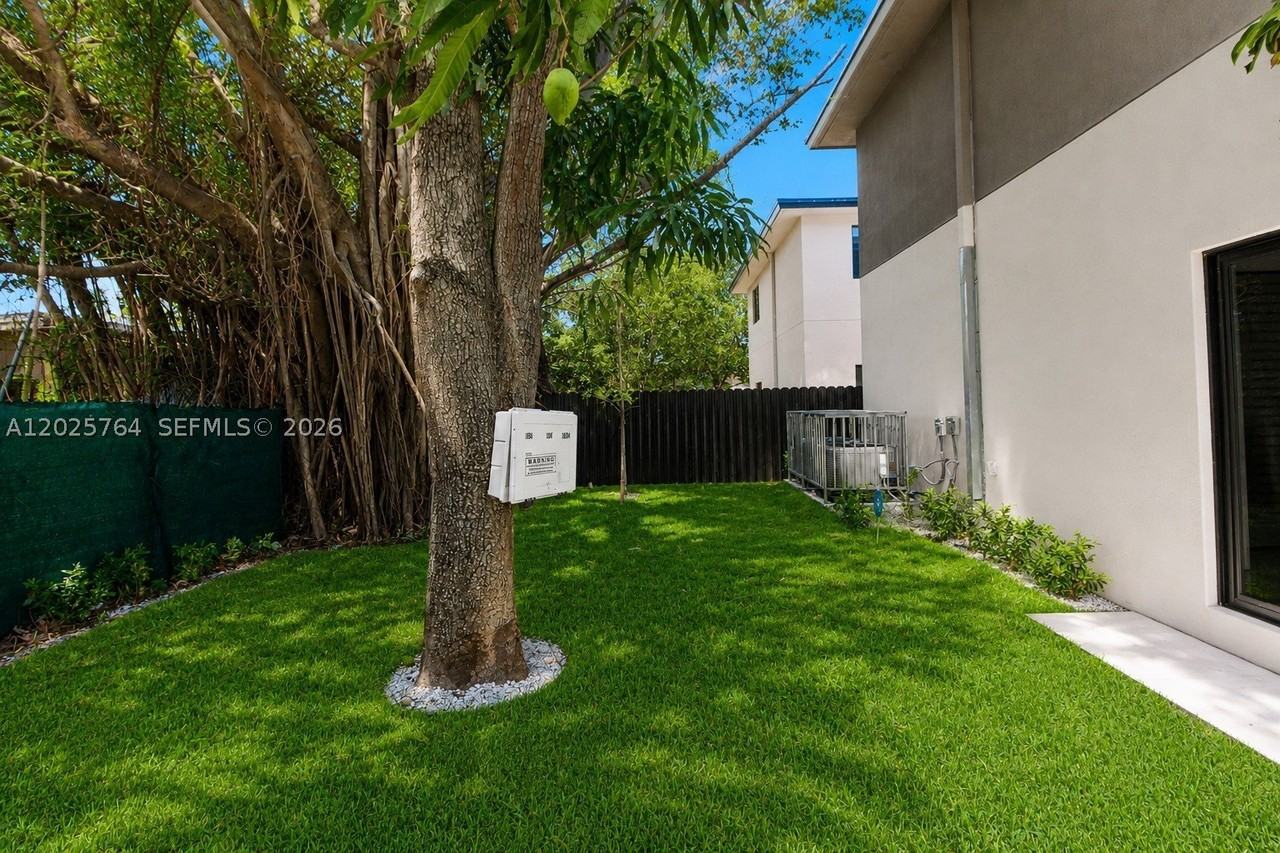 1836 Nw 63rd St #1836 - Photo 6 of 21