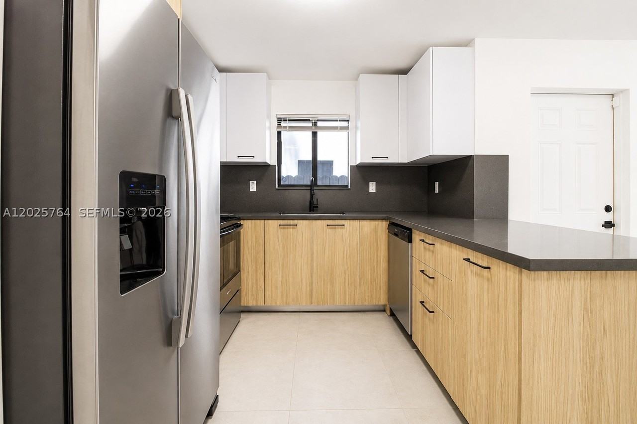 1836 Nw 63rd St #1836 - Photo 7 of 21
