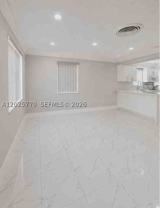 5735 Hayes St - Photo 2 of 13