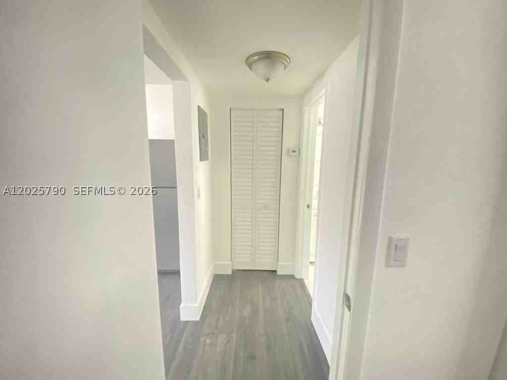 2150 Nw 24th St #2 - Photo 6 of 13