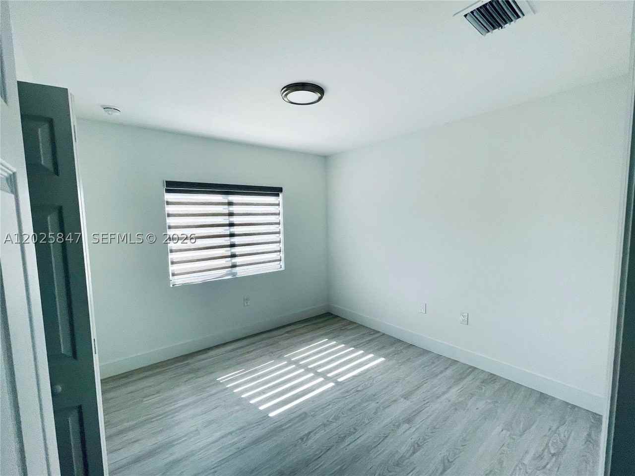 11920 Sw 212th St #11920 - Photo 5 of 6