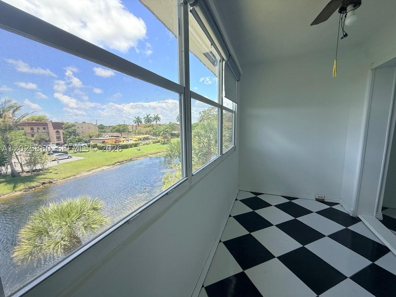 8595 Sunrise Lakes Blvd #307 - Photo 4 of 17