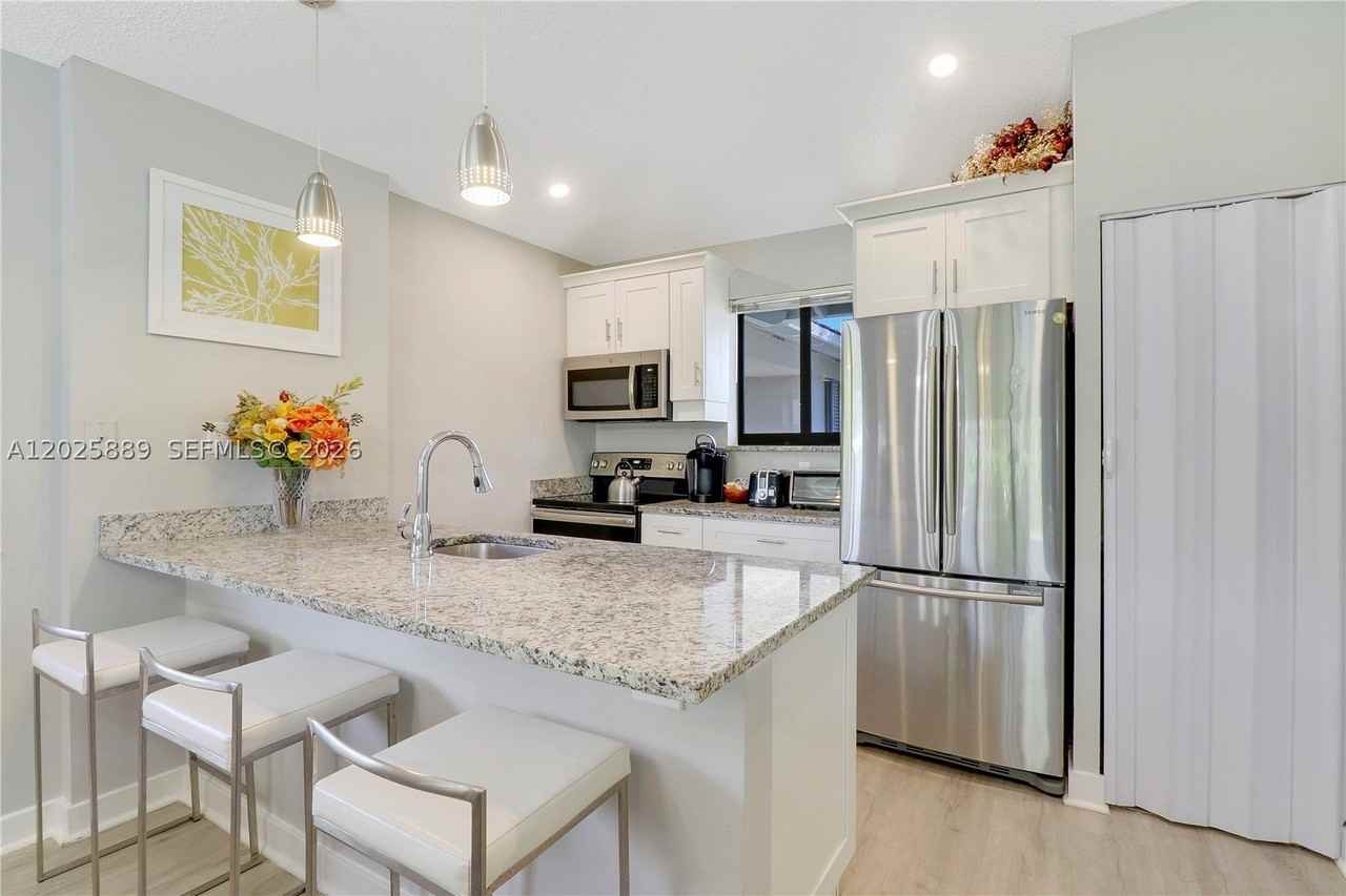 105 Club Dr #105 - Photo 3 of 25