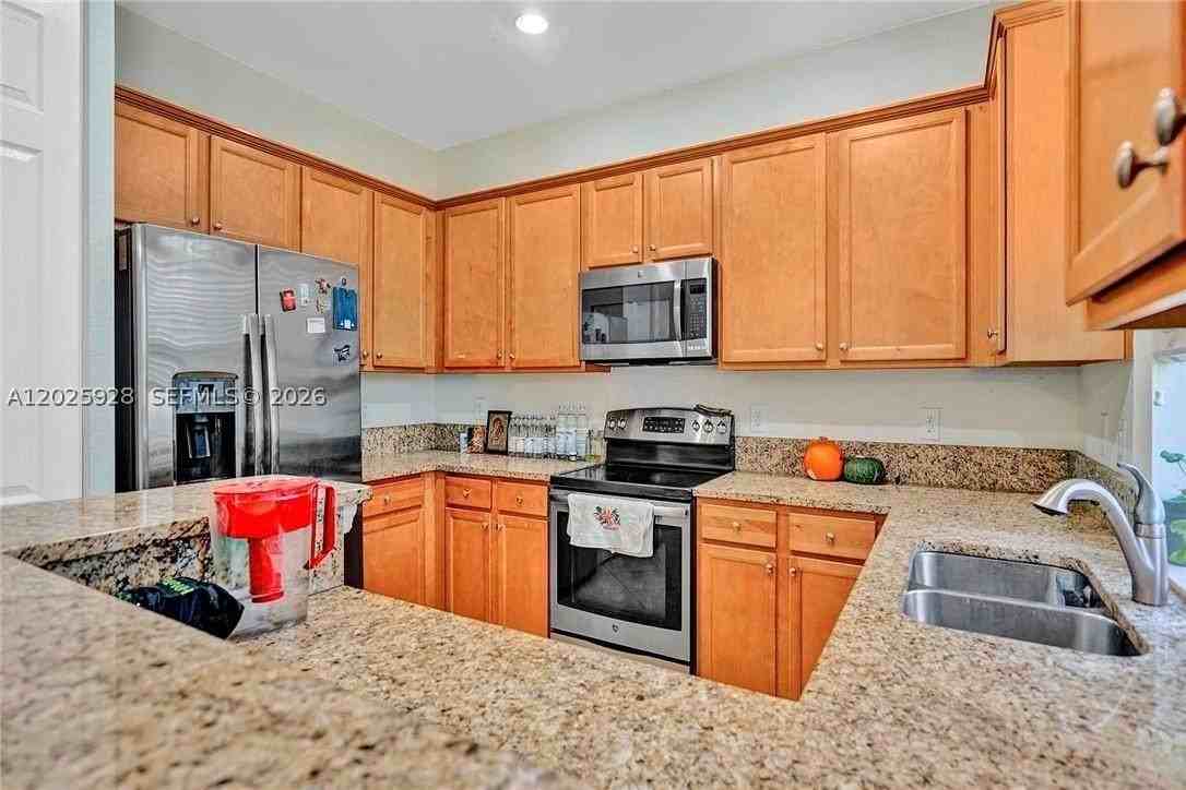 821 E Village Cir #821 - Photo 3 of 17