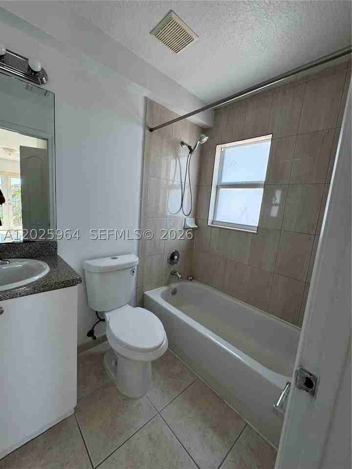 720 Ne 4th Ct #720 - Photo 2 of 11