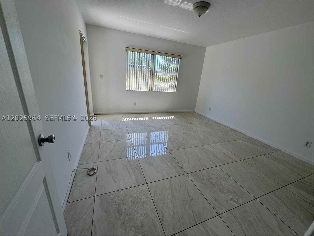 720 Ne 4th Ct #720 - Photo 4 of 11