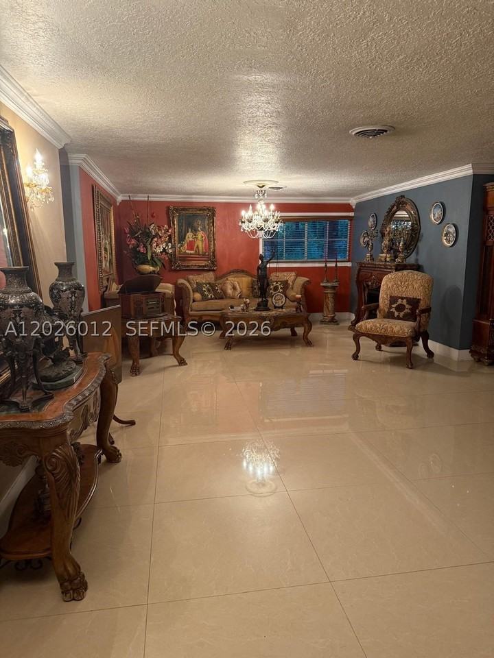 5540 Sw 63rd Ct #0 - Photo 7 of 9