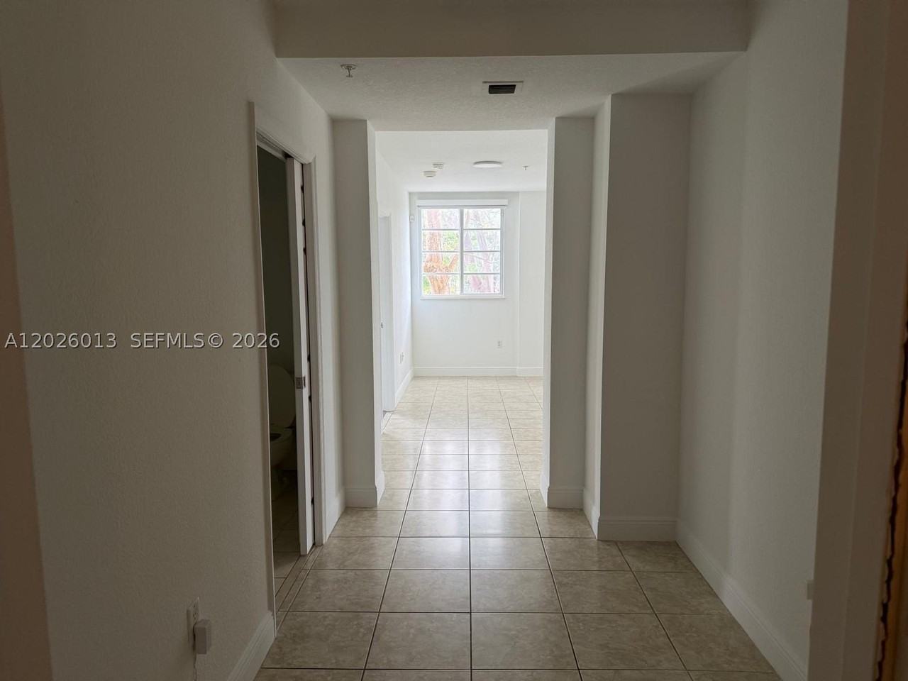 107 Mendoza Ave #201 - Photo 3 of 30