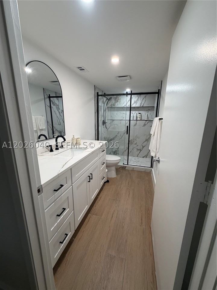 7350 Kinghurst Dr #305 - Photo 5 of 30