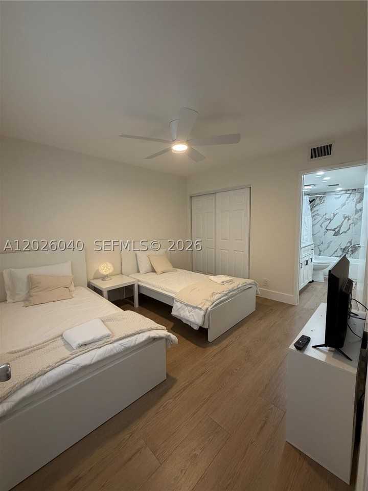 7350 Kinghurst Dr #305 - Photo 6 of 30