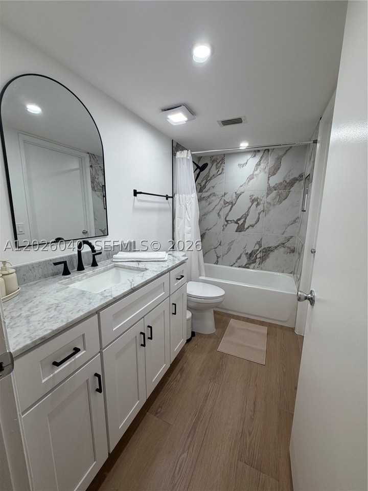 7350 Kinghurst Dr #305 - Photo 7 of 30