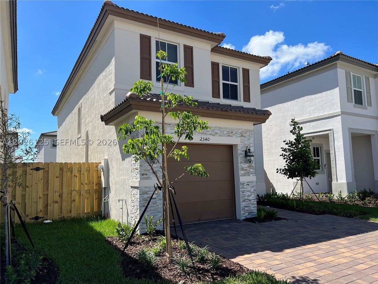 2340 Nw 130th Ter - Photo 6 of 50