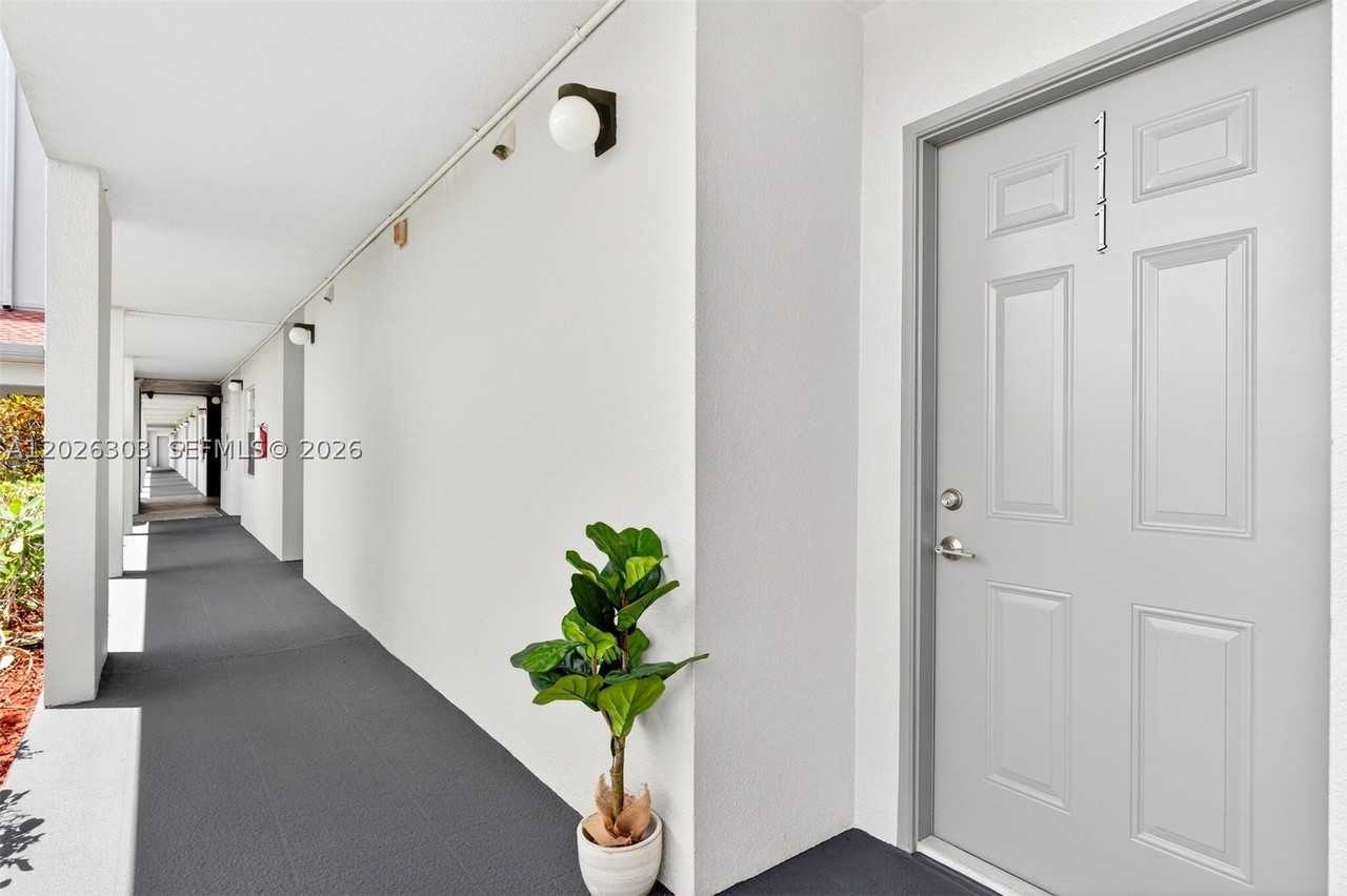 1400 Sw 124th Ter #111Q