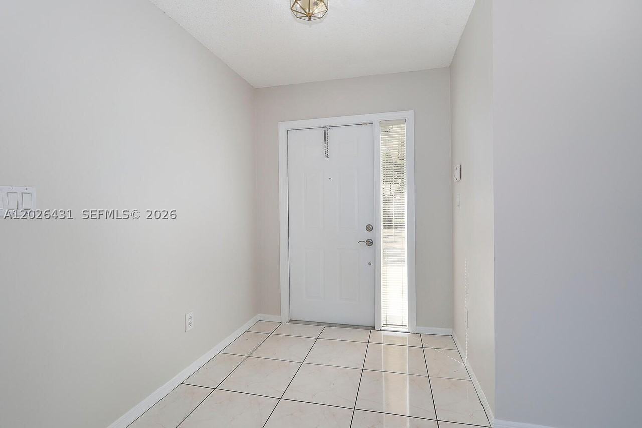 12357 Sw 144th Ter - Photo 3 of 30