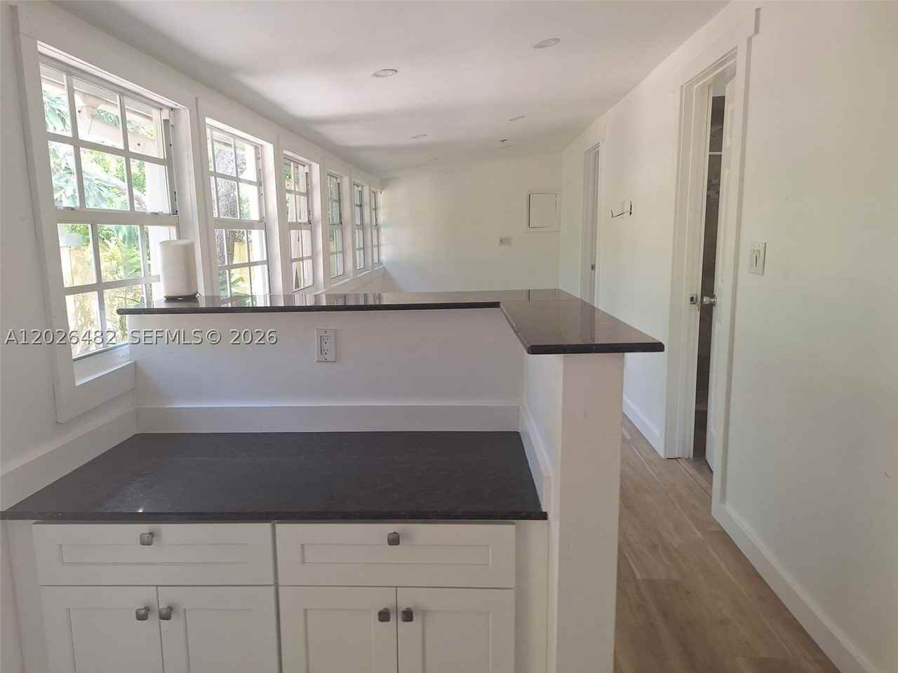 1121 Ne 1st Ave #2 - Photo 3 of 21
