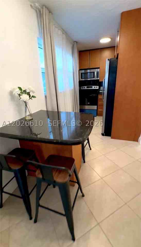 919 Michigan Ave #1 - Photo 7 of 12
