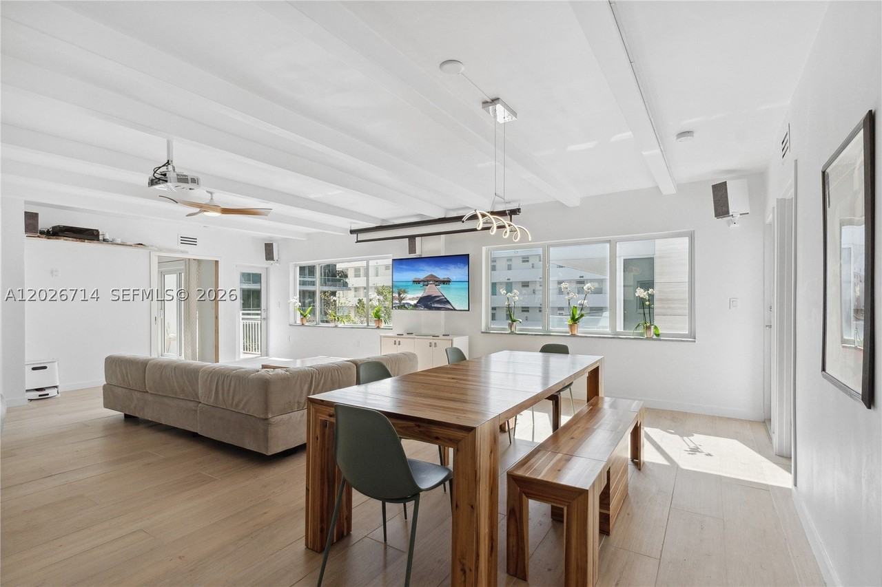 325 Ocean Dr #502 - Photo 2 of 20