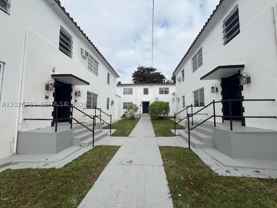 541 Sw 7th St #3 - Photo 1 of 1