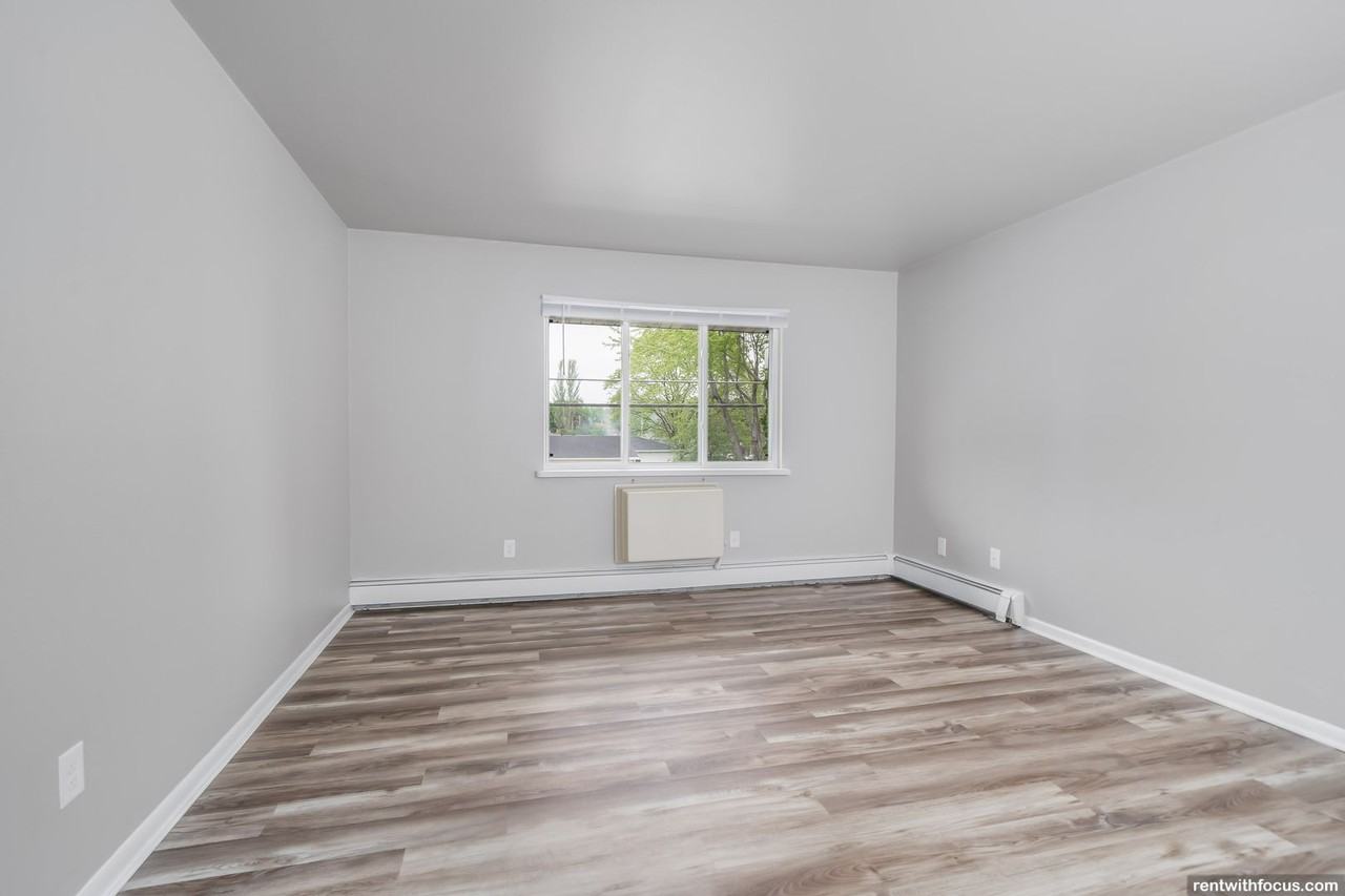 Clayton Ridge - Photo 4 of 27
