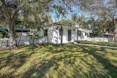 5985 Sw 41st St #FRONT - Photo 1 of 1