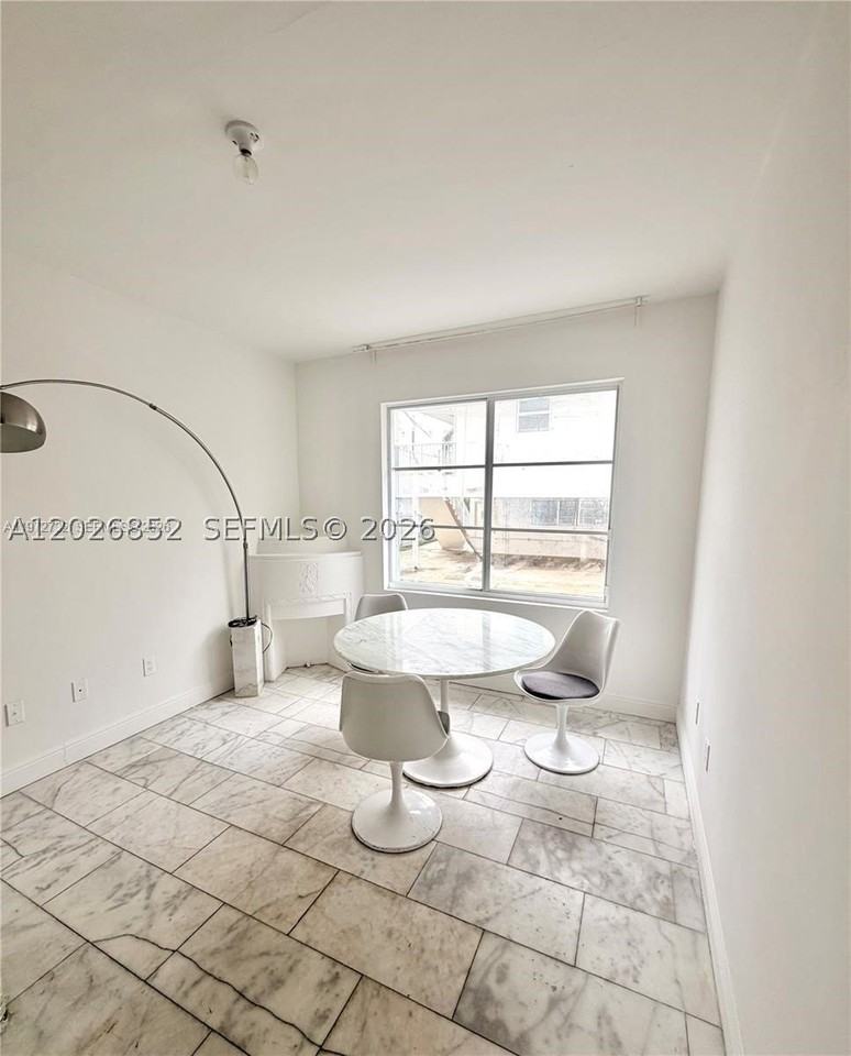 922 Jefferson Ave #6
