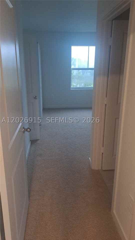 408 Ne 1st Dr - Photo 3 of 15