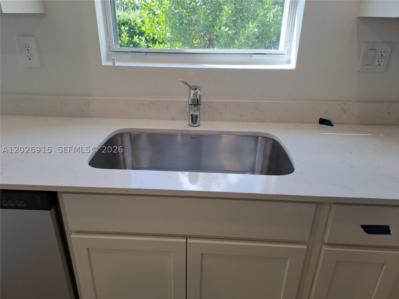 408 Ne 1st Dr - Photo 7 of 15