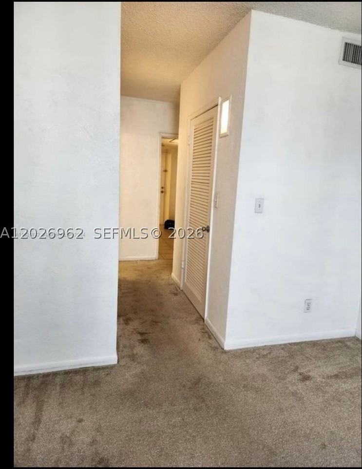 19390 Collins Ave #904 - Photo 5 of 10