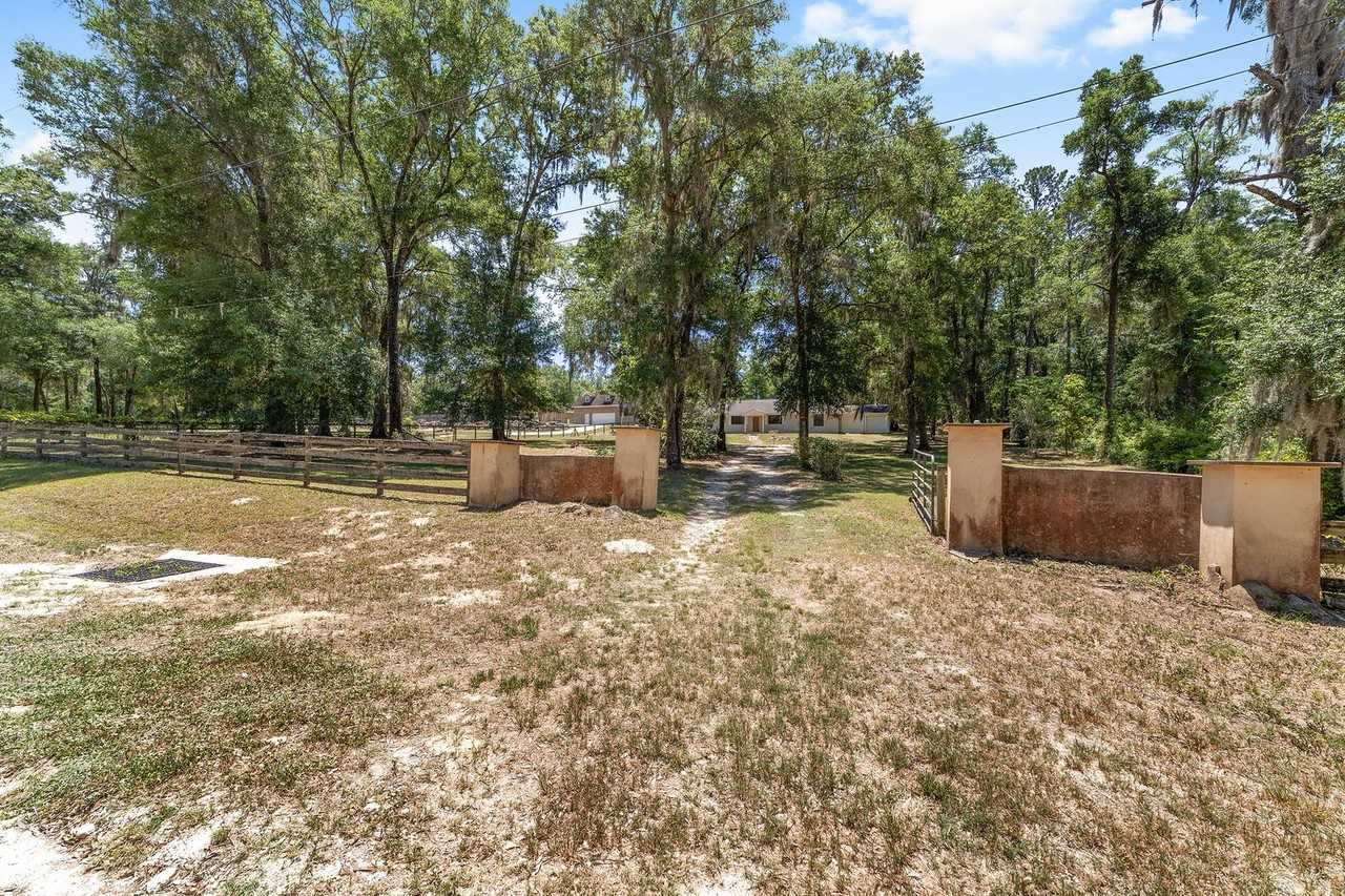 12136 Sw 41st Pl - Photo 3 of 13