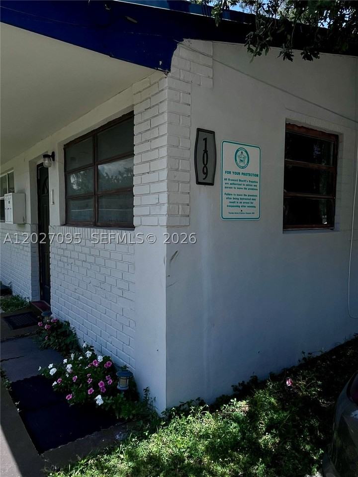 109 Nw 14th Way #3