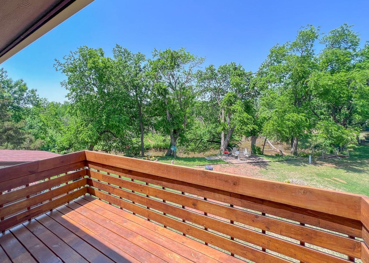 12021 Hawthorne Ln - Photo 4 of 12