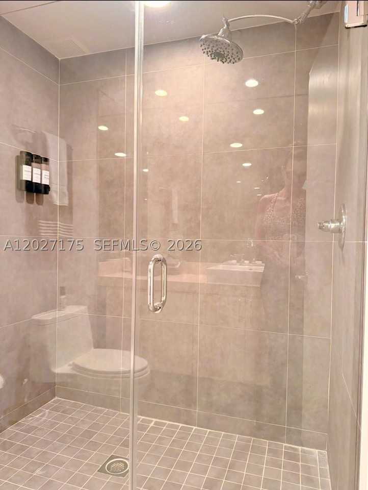 2135 Washington Ct #7 - Photo 3 of 21