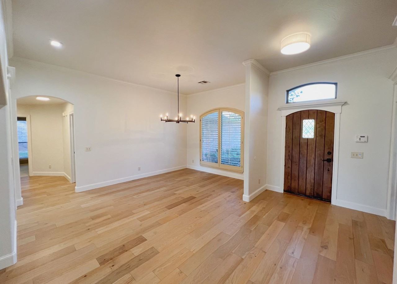 3124 Viewmont Ct - Photo 2 of 37
