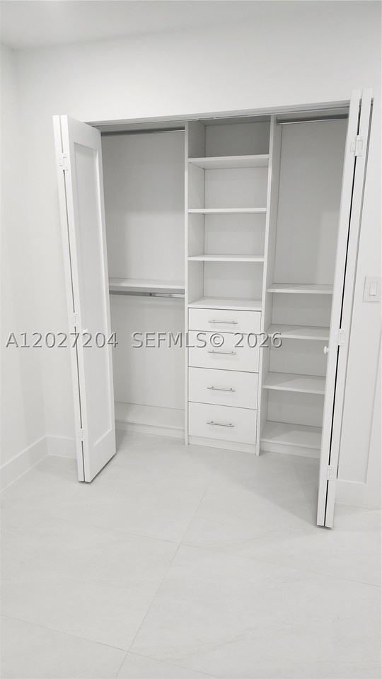 13741 Sw 46th Ter - Photo 6 of 47