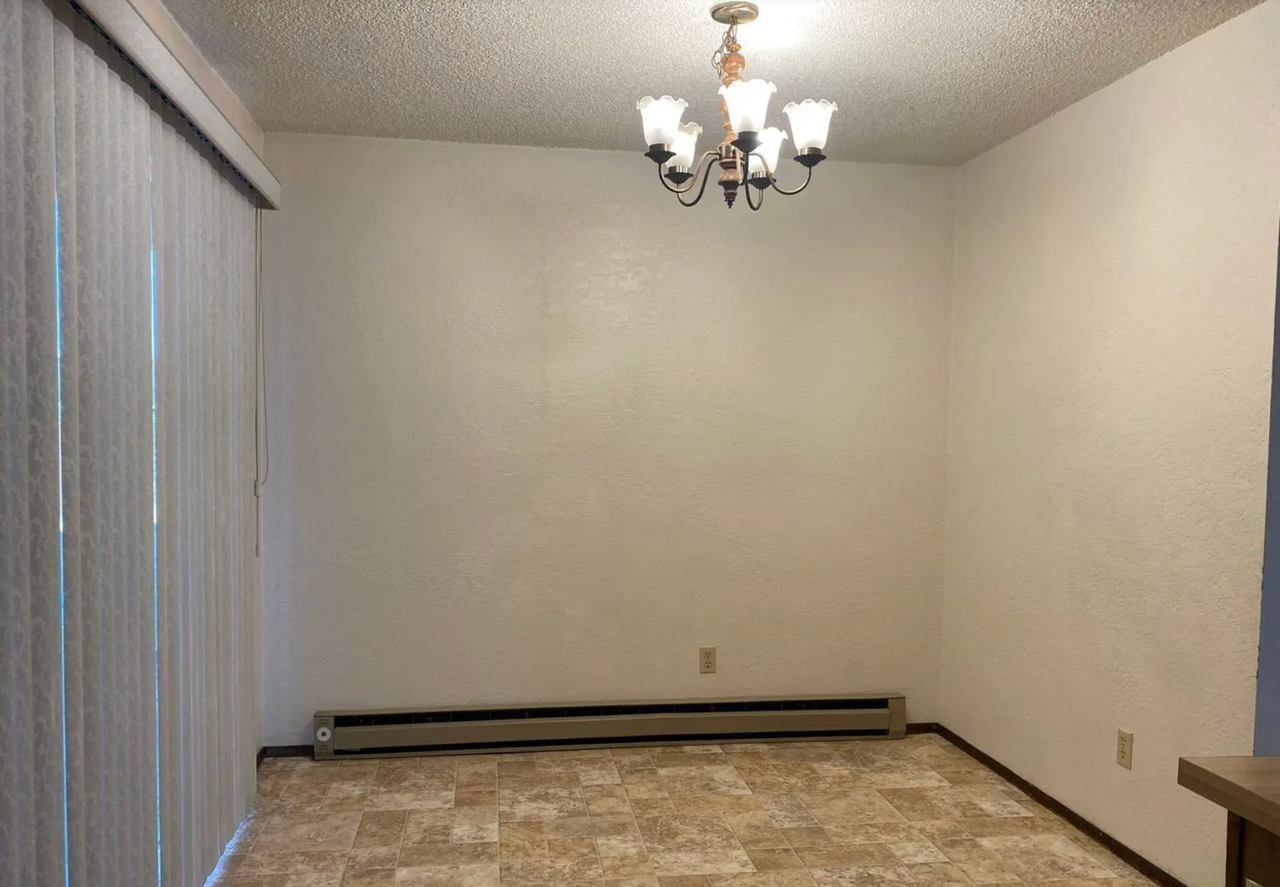 1205 Barbara St - Photo 4 of 7