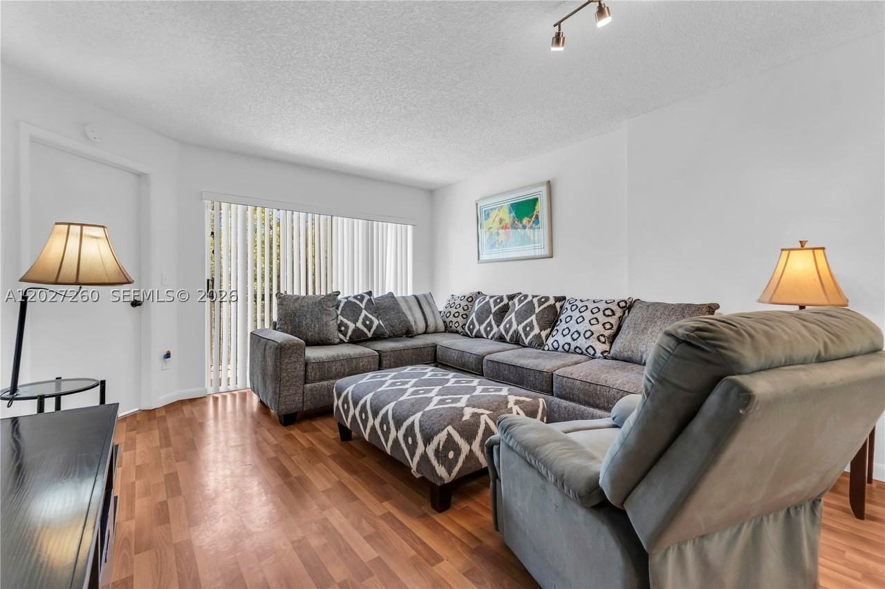 9511 Weldon Cir #G308