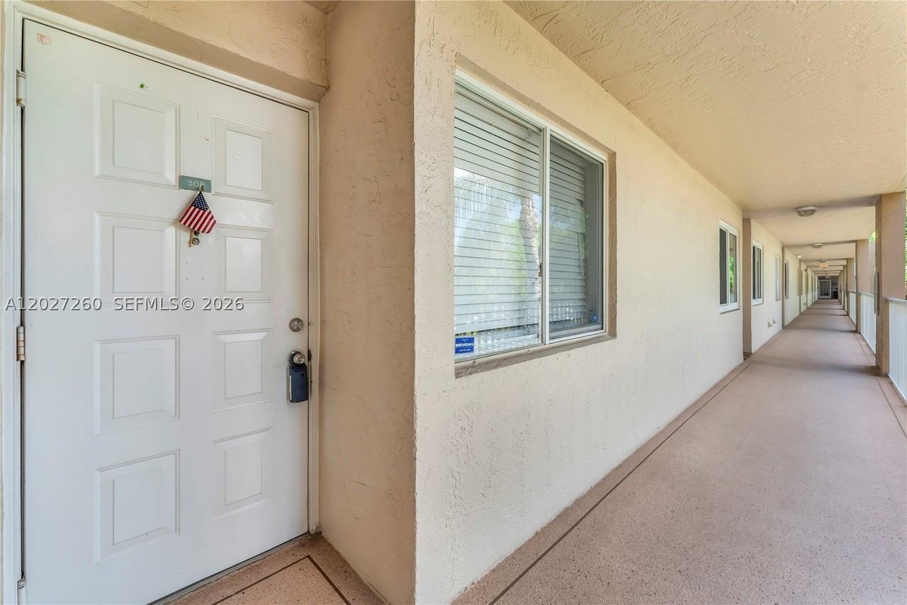 9511 Weldon Cir #G308 - Photo 2 of 41