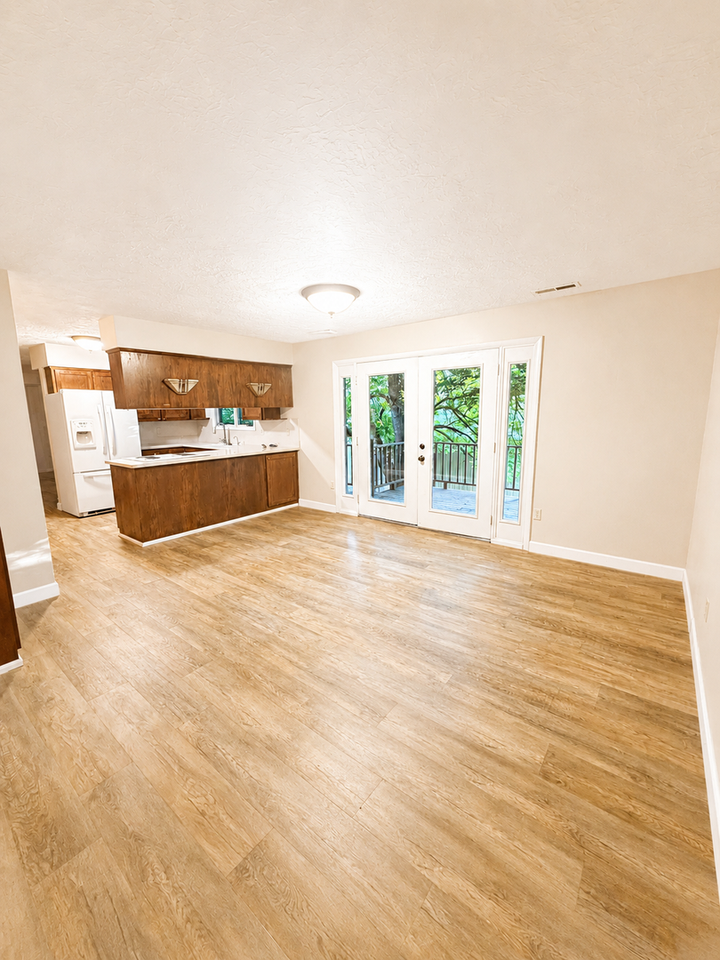 158 Harvard Ave - Photo 4 of 20