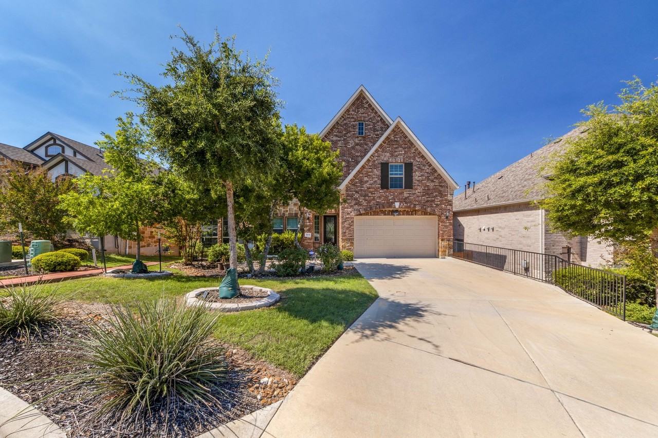 5104 Alonso Dr - Photo 2 of 34