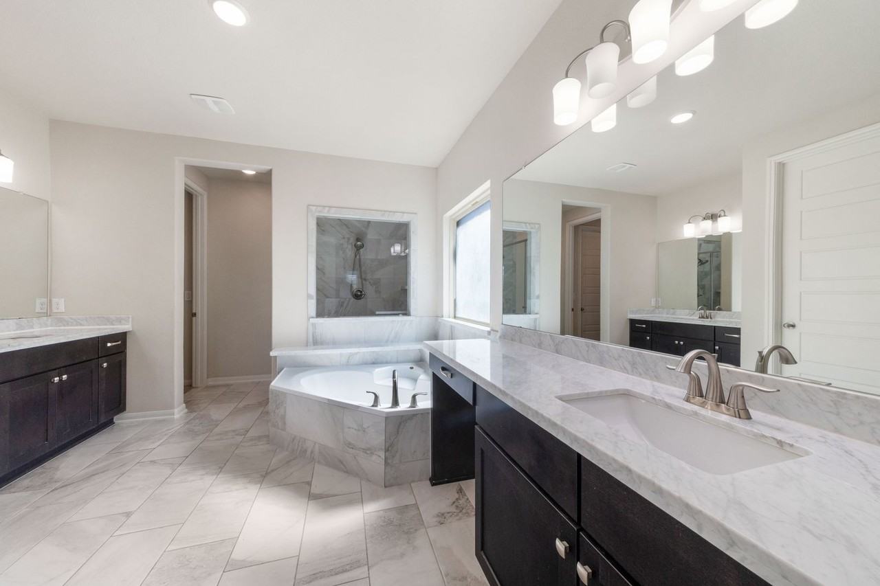 5104 Alonso Dr - Photo 3 of 34