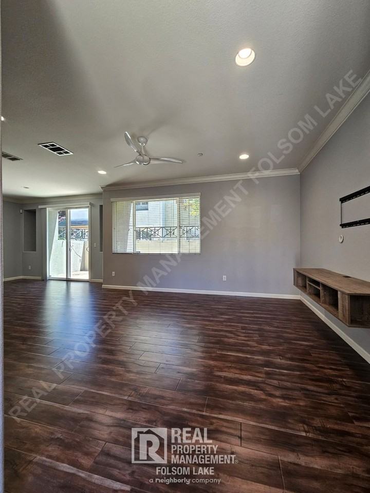104 Rodin Ln - Photo 5 of 28