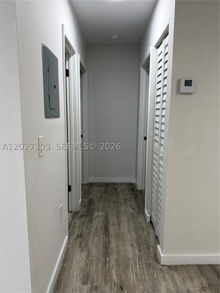 1580 Sw 2nd St #4 - Photo 4 of 8