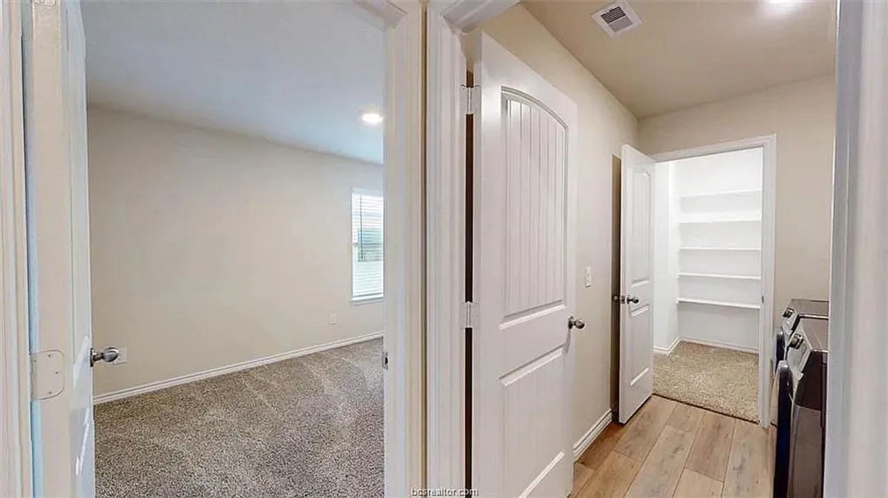 5219 Montague Loop - Photo 5 of 23