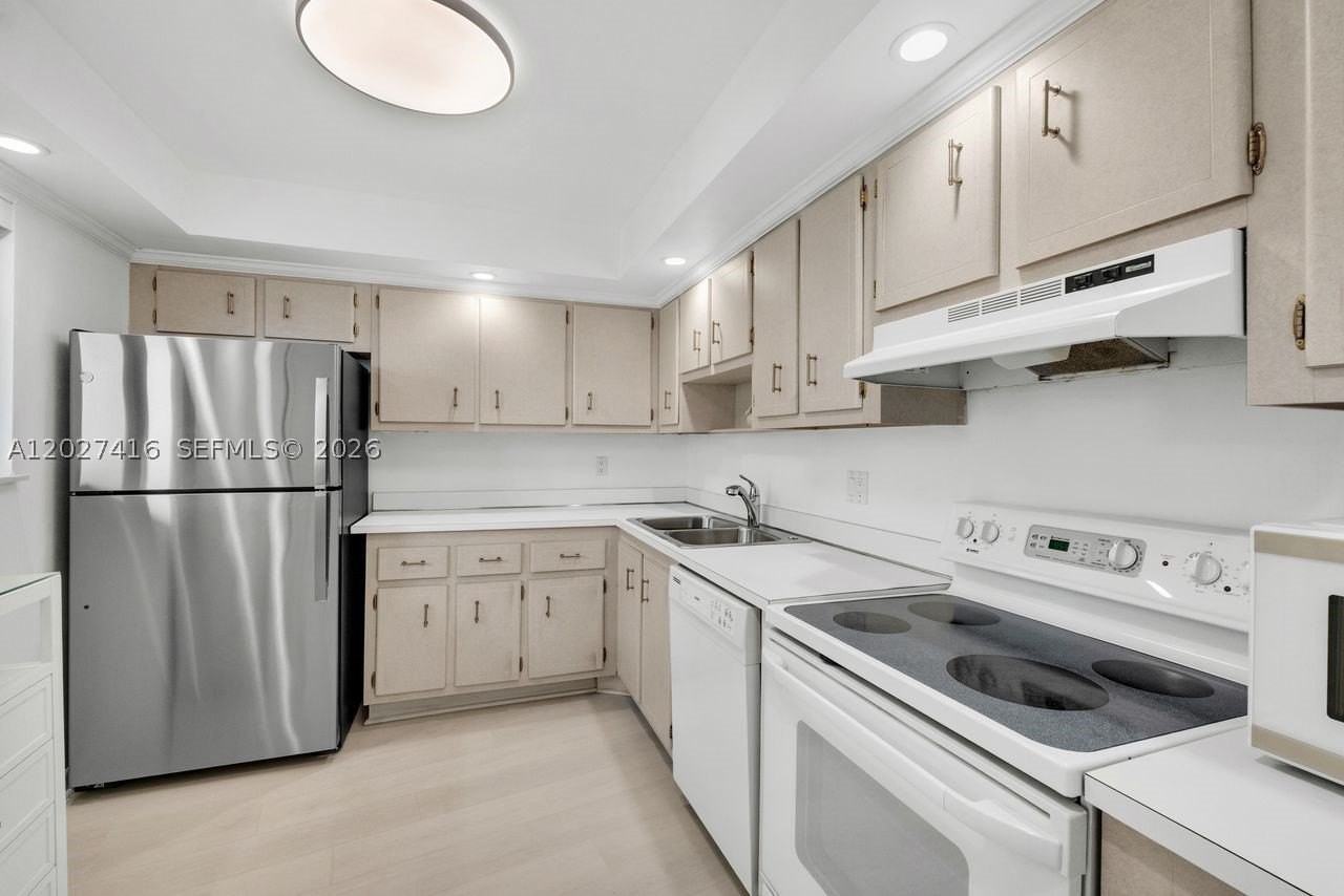 200 Ocean Trail Way #1108 - Photo 5 of 32