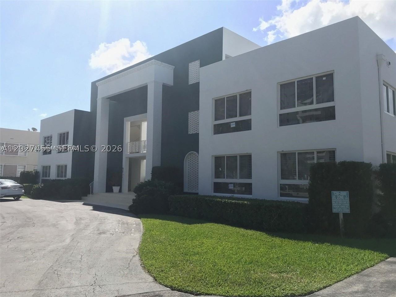 9920 Collins Ave #1